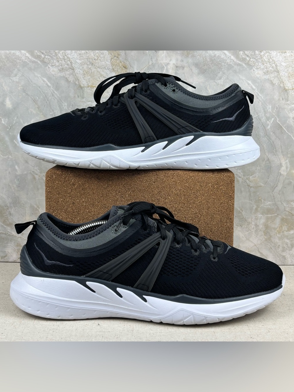 HOKA One One Tivra Black White Training Shoes Women’s 9.5 Cross Trainer